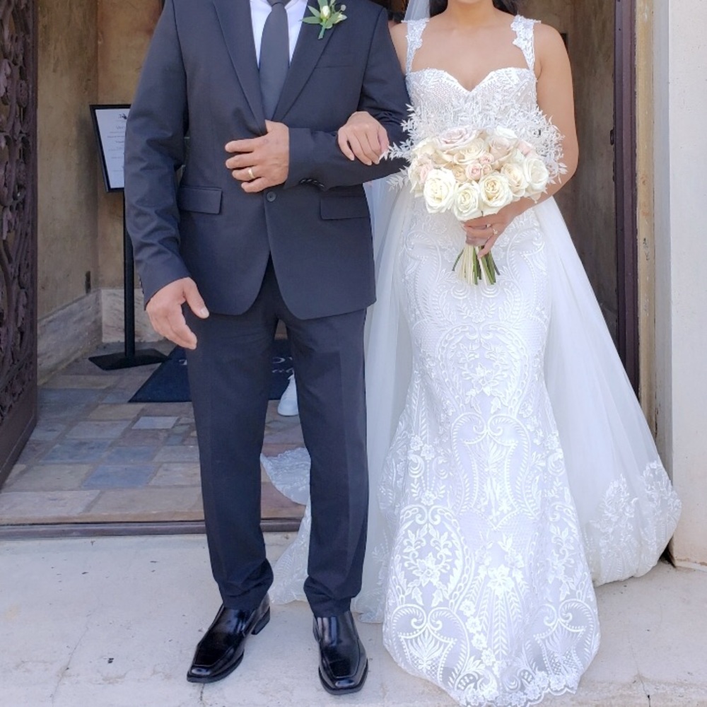 Wedding dress